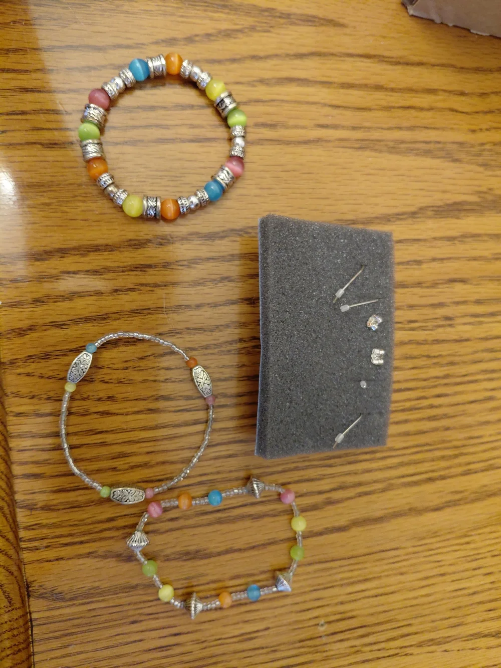 Avon Multicolor Beaded Bracelet and Earring Jewelry Set
